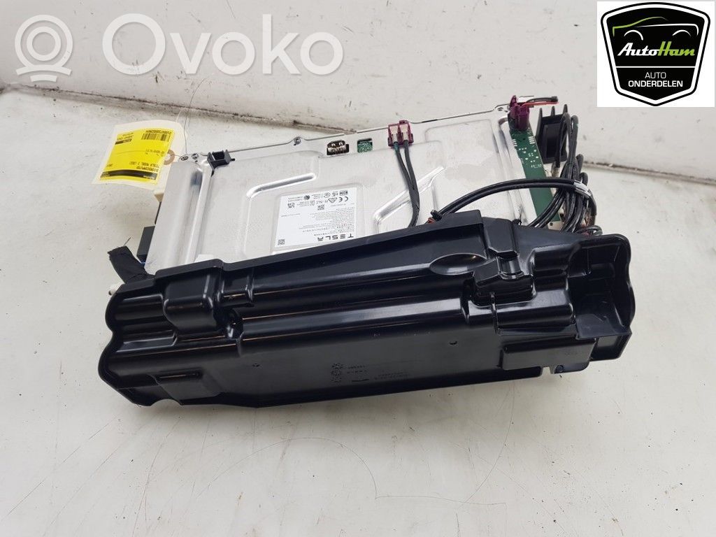 Tesla Model 3 Other control units/modules 