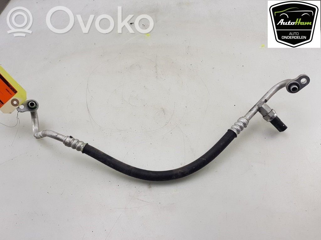 Tesla Model 3 Ilmastointilaitteen putki (A/C) 