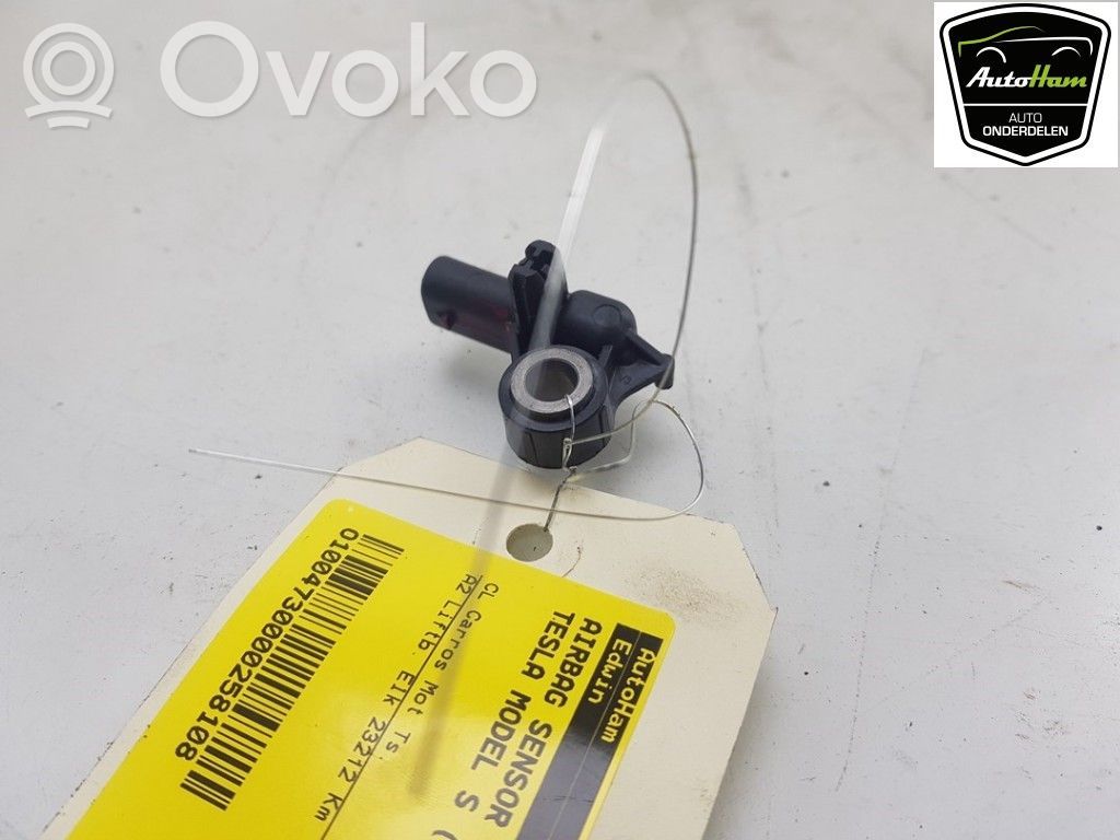Tesla Model S Airbag deployment crash/impact sensor 