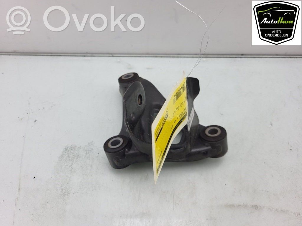 Tesla Model 3 Engine mount bracket 