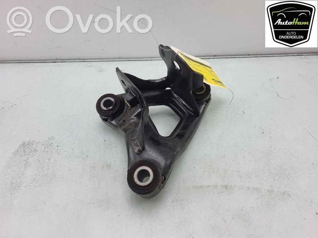 Tesla Model 3 Engine mount bracket 