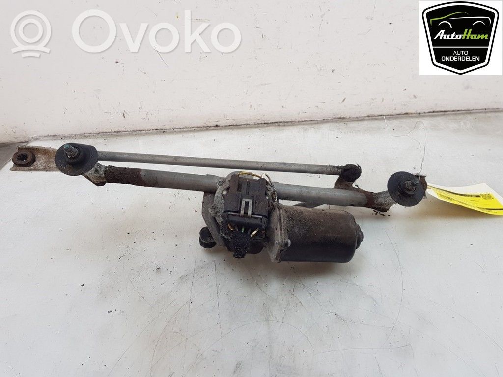 Opel Combo C Etupyyhkimen vivusto ja moottori