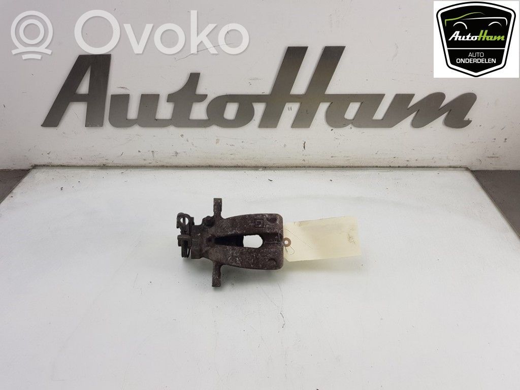 Opel Corsa E Задний суппорт 