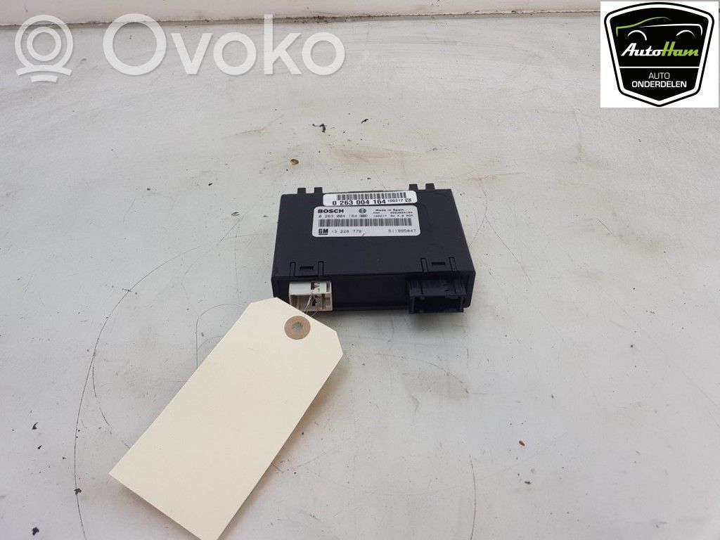Unitate/modul de comandă parcare PDC   13228779,13228779,0263004164,0263004164,13228779,93187852