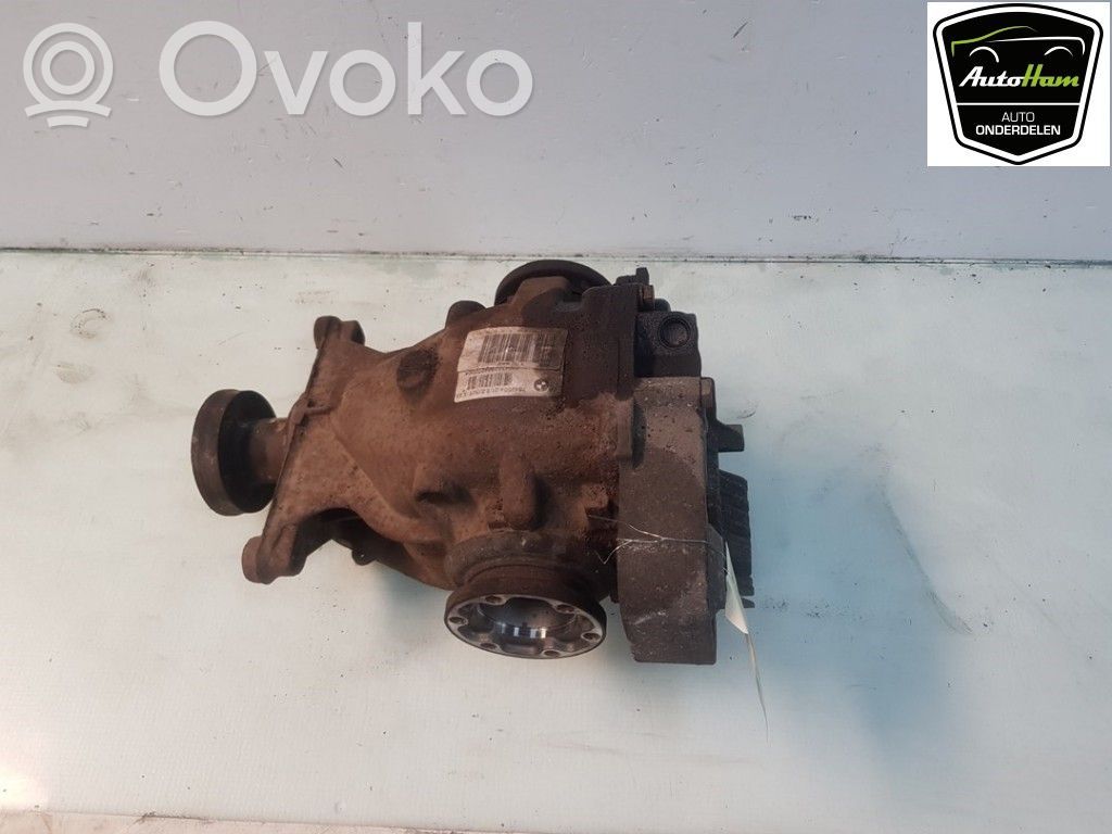 BMW 5 E60 E61 Aizmugurējais reduktors 