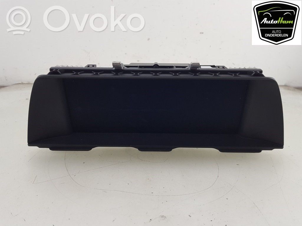BMW 5 F10 F11 Panel radia 