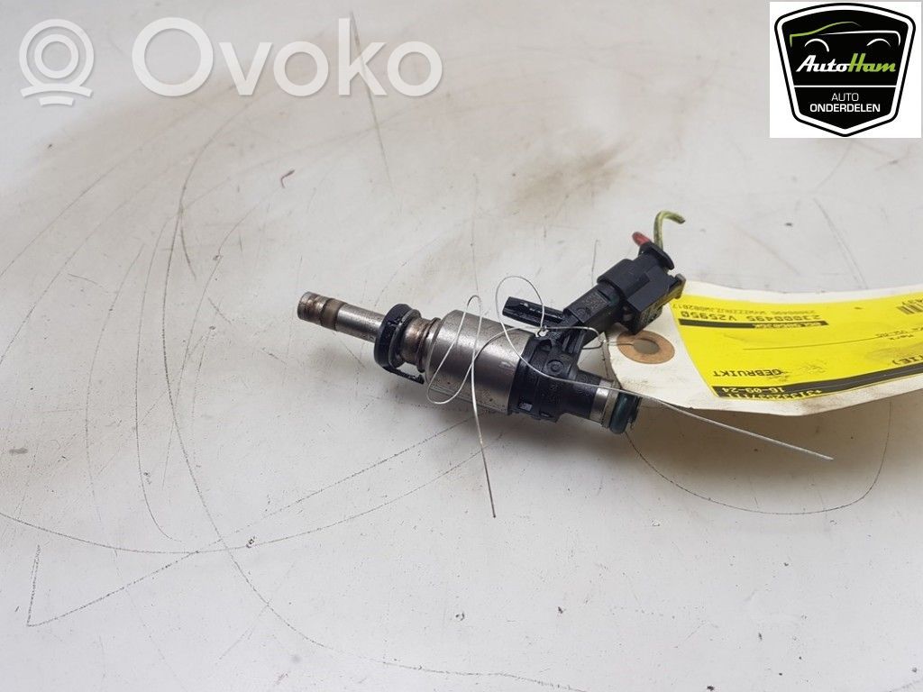 Volkswagen Golf VII Inyector de combustible 