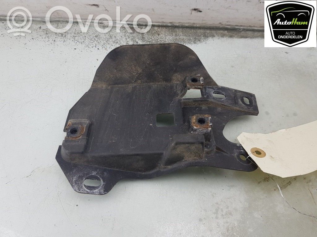 Suzuki SX4 S-Cross Soporte de montaje del parachoques trasero 