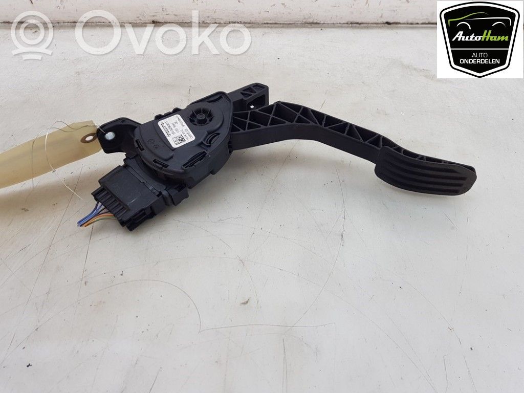 Volvo V60 Accelerator throttle pedal 