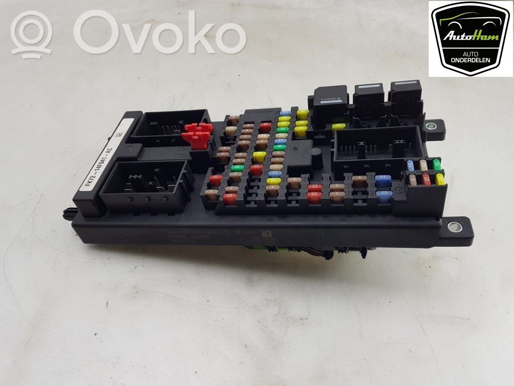 Land Rover Discovery Sport Skrzynka bezpieczników / Komplet 