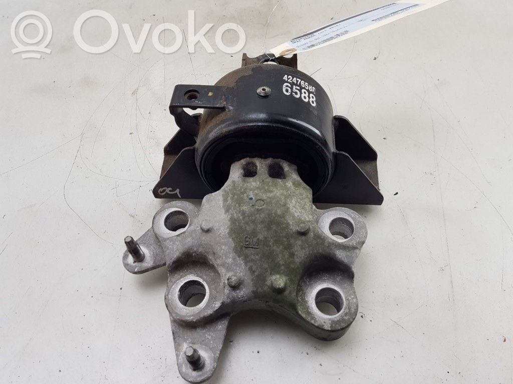 Engine mount bracket   42476588,42476588