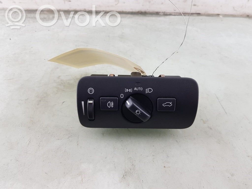 Volvo V40 Valokatkaisija 