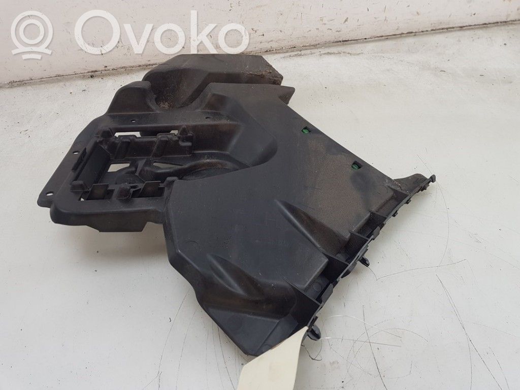 Volvo V40 Suport montare bară spate 