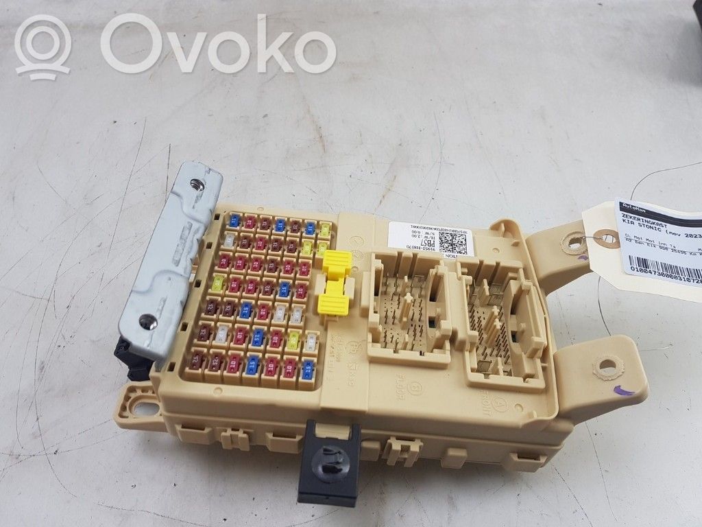 KIA Stonic Fuse box set 