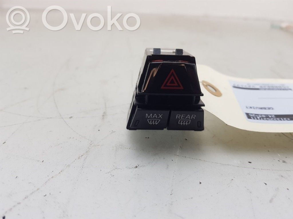 BMW iX Hazard light switch 