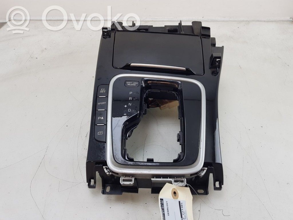 KIA Ceed Consola central 