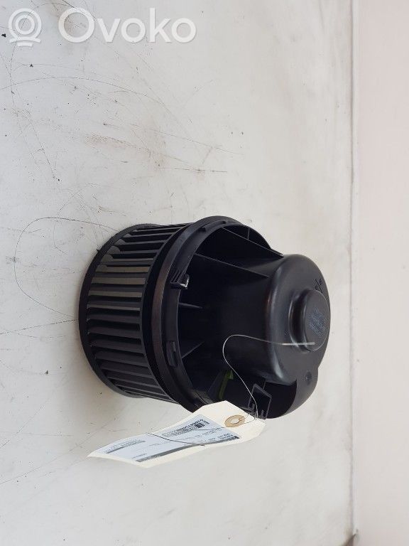 Volvo V40 Mazā radiatora ventilators 