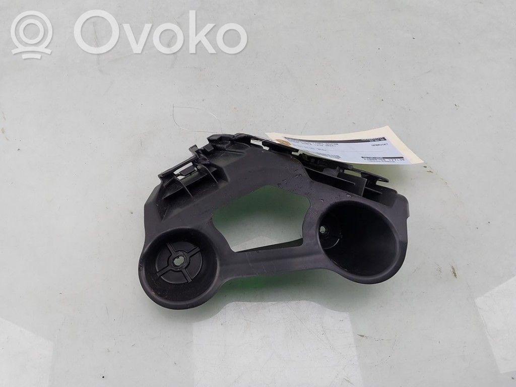 Skoda Scala Uchwyt / Mocowanie zderzaka tylnego 