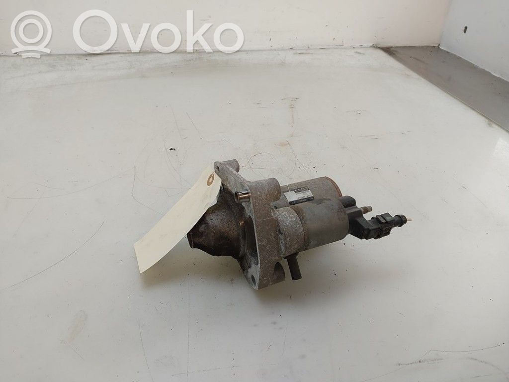 Peugeot 208 I Starter motor 