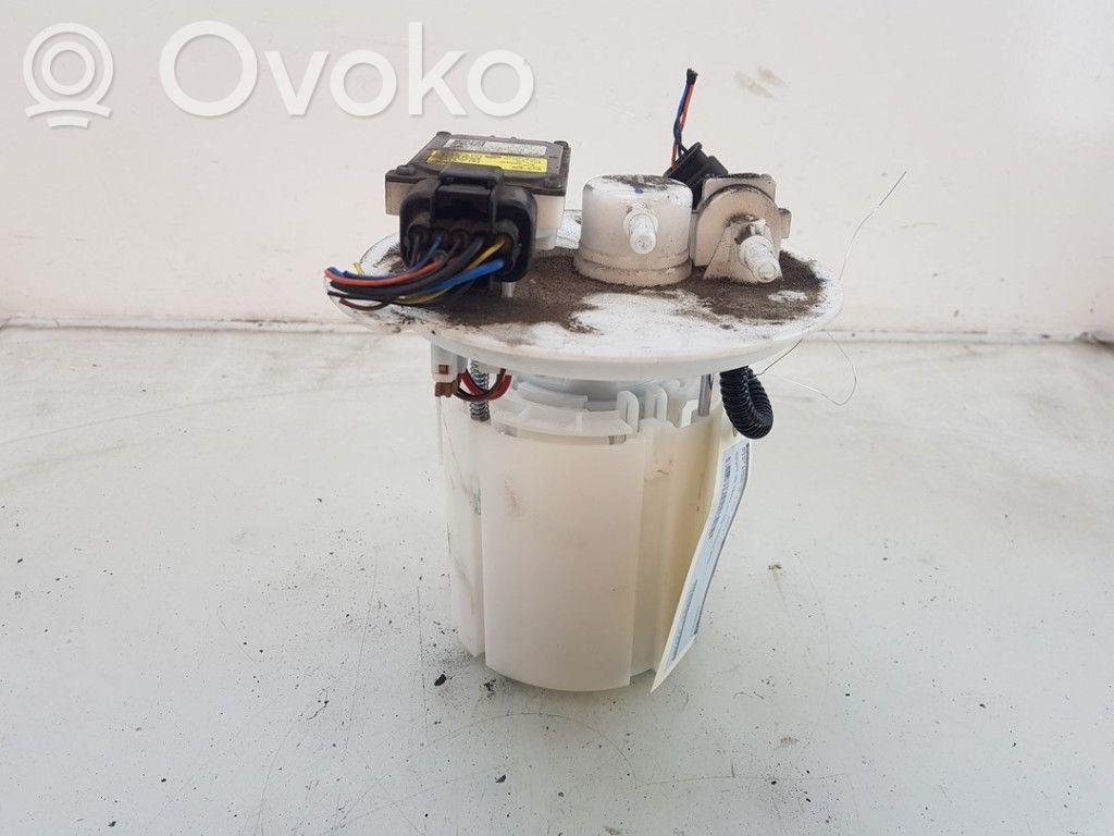 KIA Xceed Bomba interna de combustible 