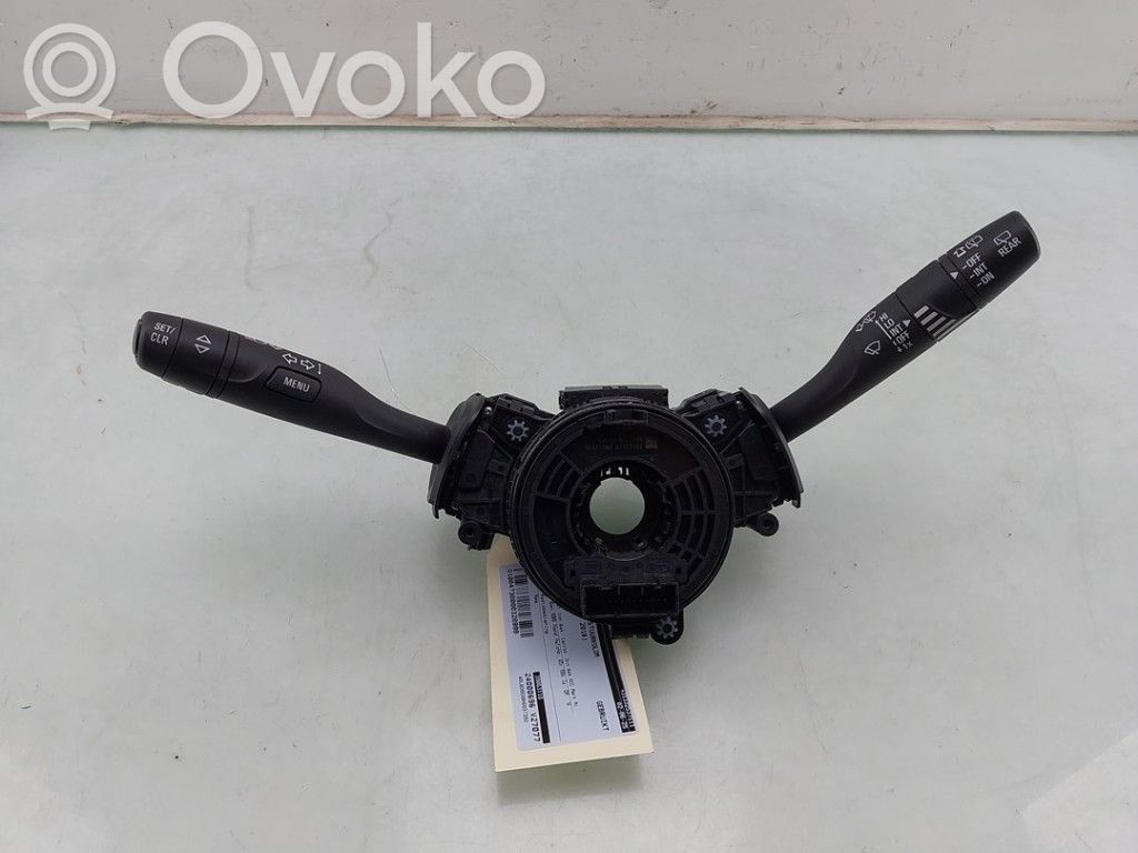 Opel Astra K Butoane/comutatoare pe volan 