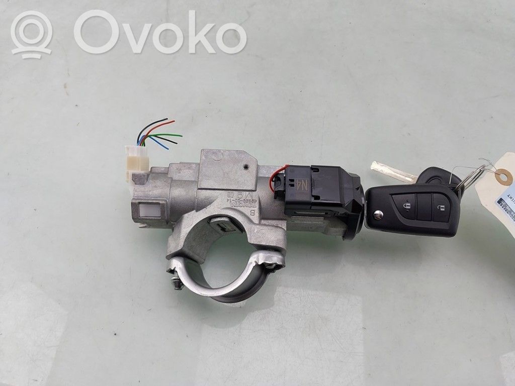 Toyota Aygo X Užvedimo spynelė 