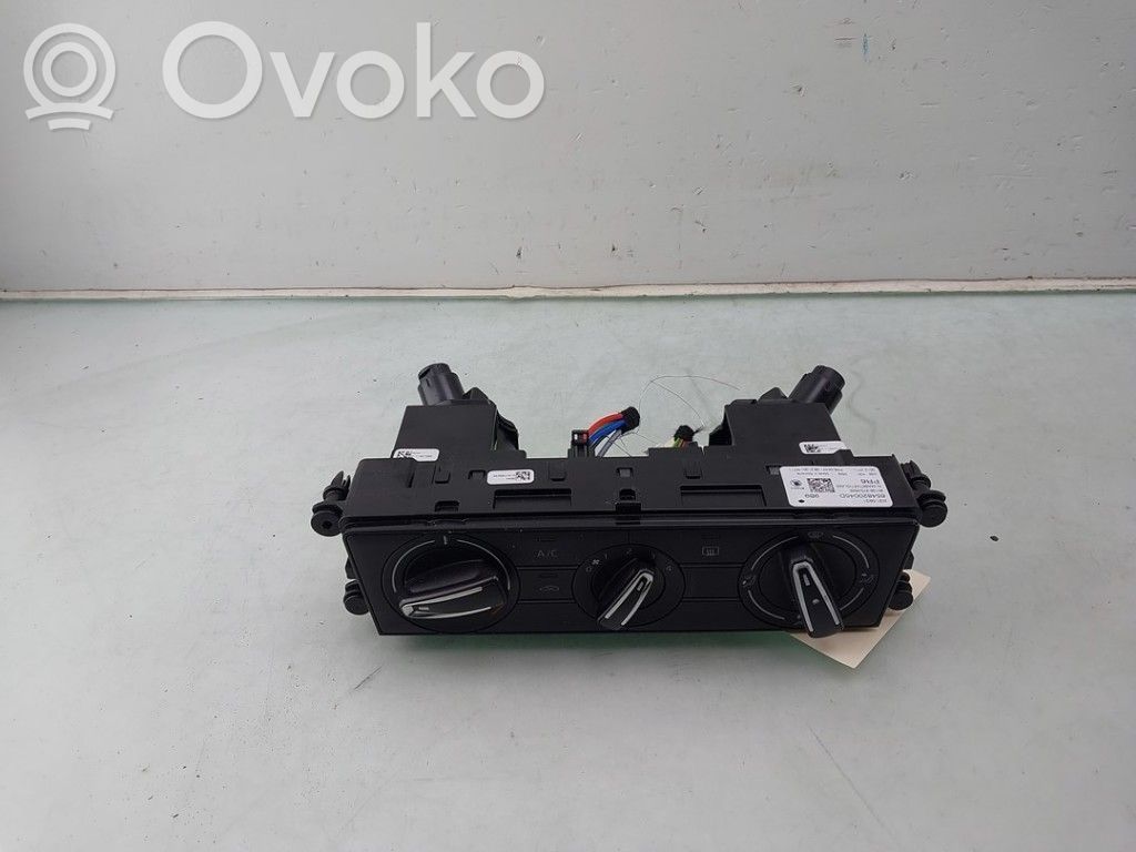 Skoda Kamiq Unitate control climatizare 