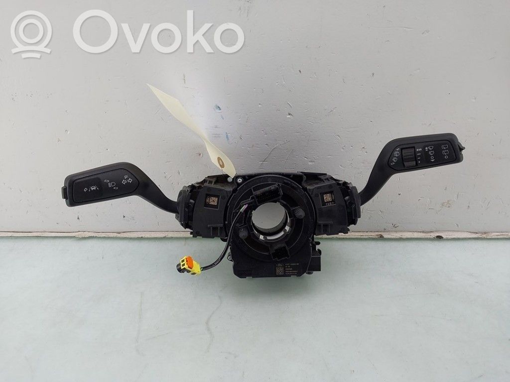 Ford Focus Steering wheel buttons/switches 