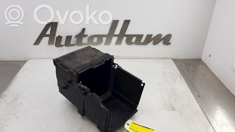 Ford Focus Akumulatora kaste 