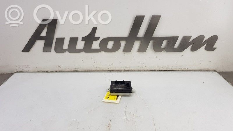 Volvo V60 Door central lock control unit/module 