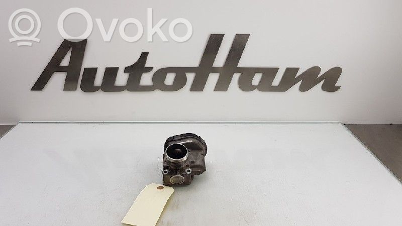 Ford Focus C-MAX Kaasuttimen ilmaläppärunko 