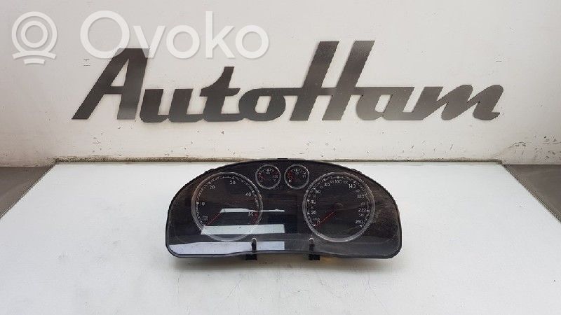Volkswagen PASSAT B5.5 Vitezometru (grup de instrumente) 