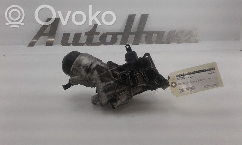 Opel Corsa D Radiatore dell’olio del motore 