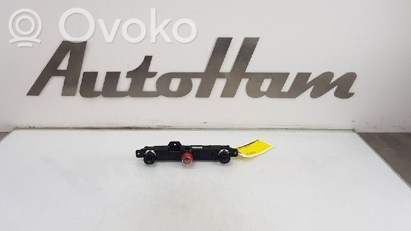 Fiat 500 Botón interruptor de luz de peligro 