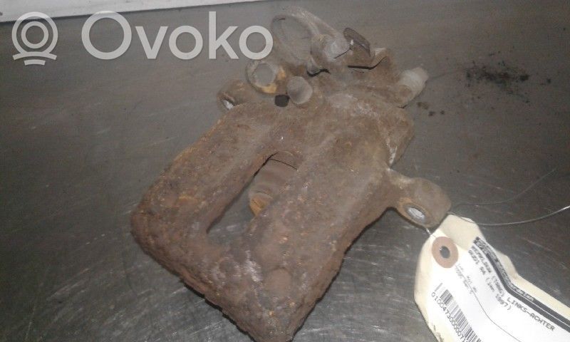 Audi A4 S4 B5 8D Задний суппорт 