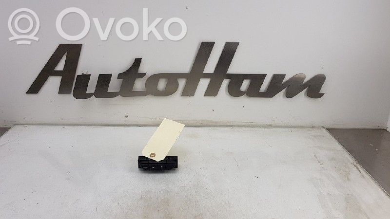 Opel Astra K Inne przełączniki i przyciski 