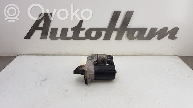Opel Meriva B Starter motor 