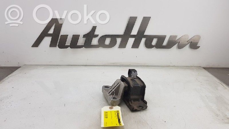 Opel Corsa D Pārnesumkārbas stiprinājuma kronšteins 