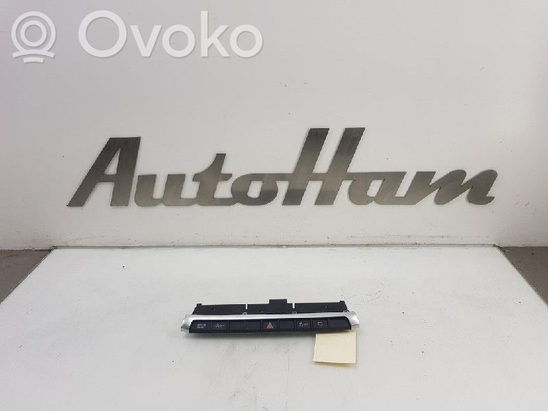 Audi A3 S3 8V Botón interruptor de luz de peligro 