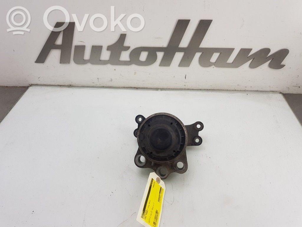 Ford Transit Custom Engine mount bracket 