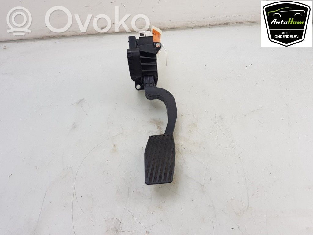 Opel Corsa E Akceleratoriaus pedalas 