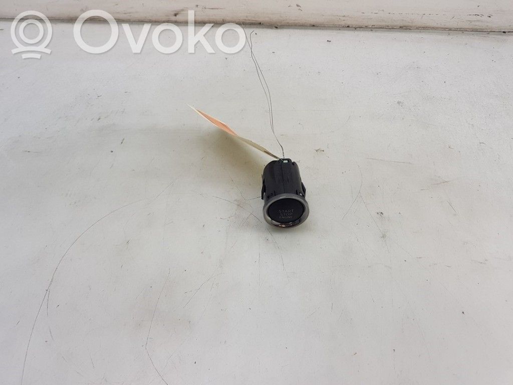 Mazda 6 Moottorin start-stop-painike/kytkin 
