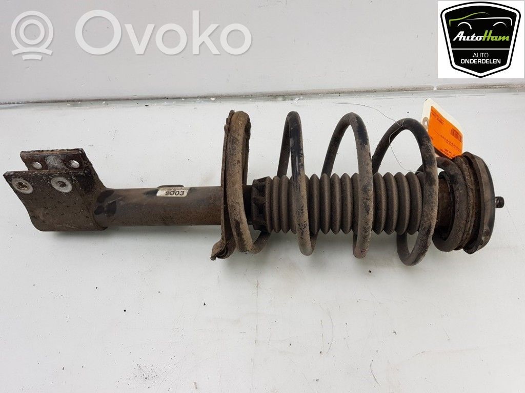 Peugeot 307 Priekšpusē amortizators 