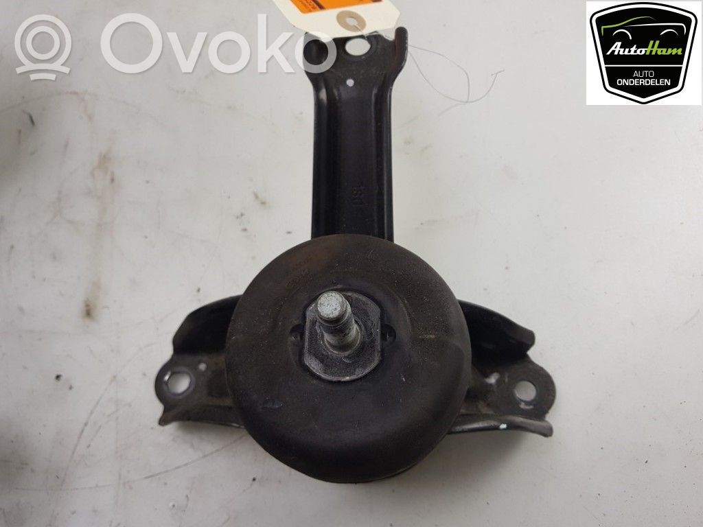 KIA Stonic Engine mount bracket 