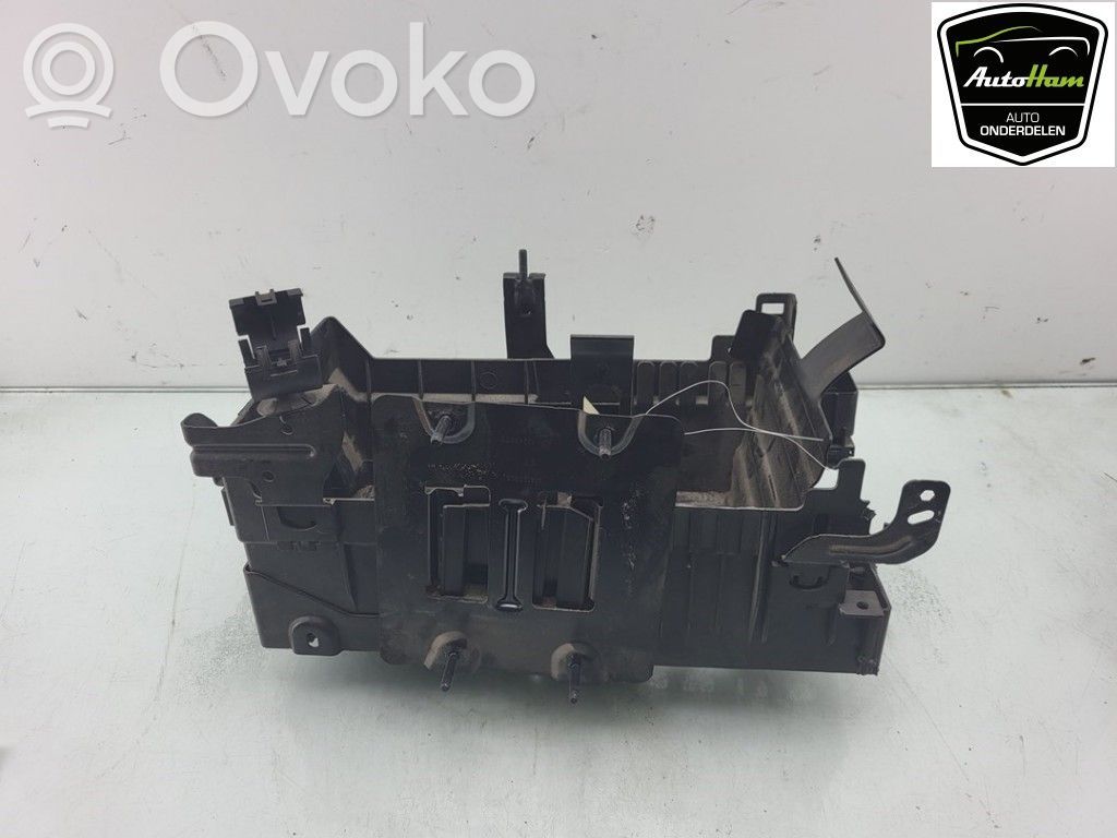 Opel Astra J Battery box tray 