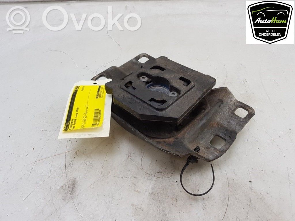 Ford Focus Engine mount bracket 