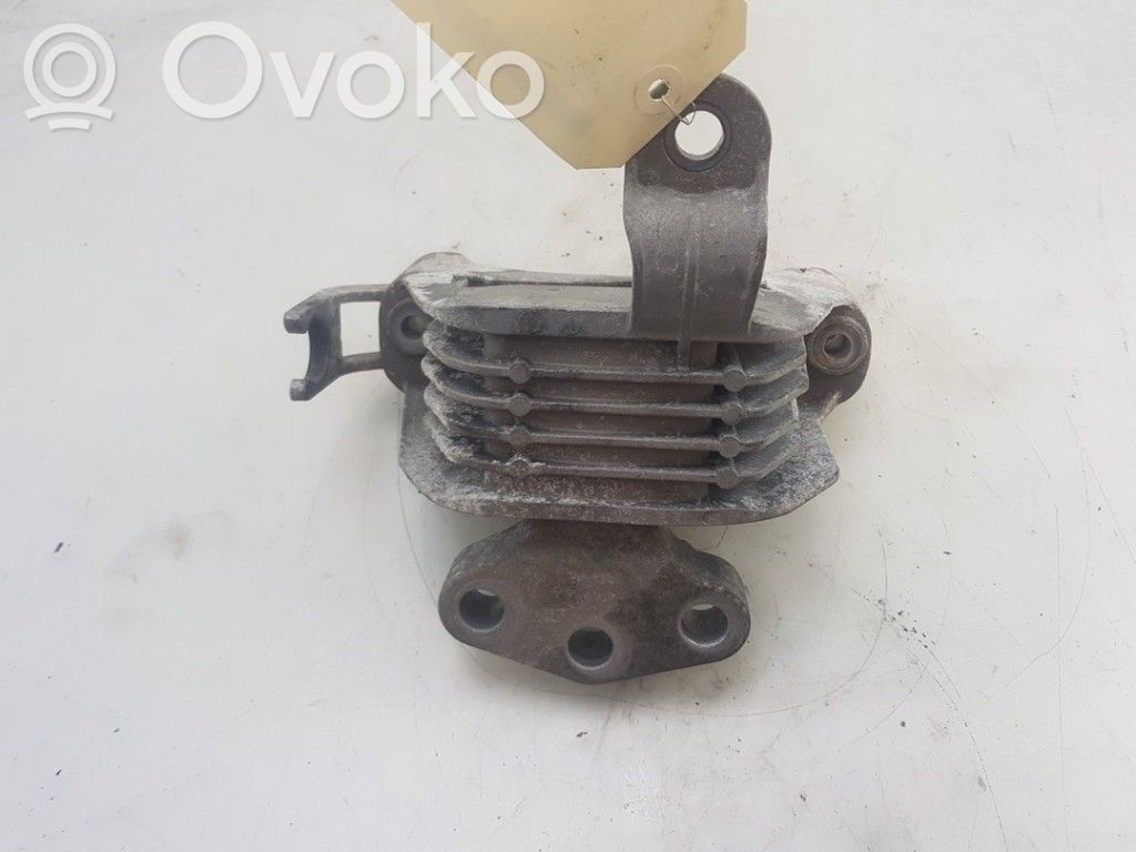 Opel Zafira C Engine mount bracket 