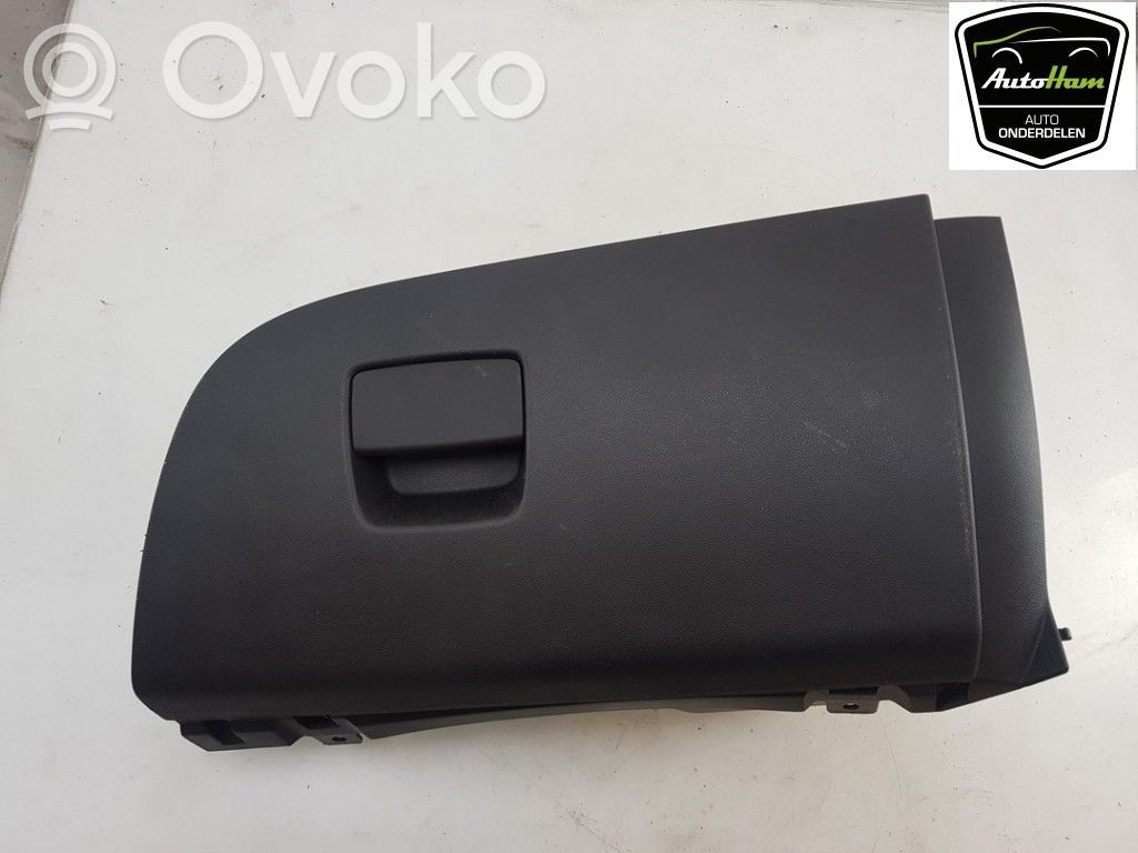 Opel Corsa E Daiktadėžė 