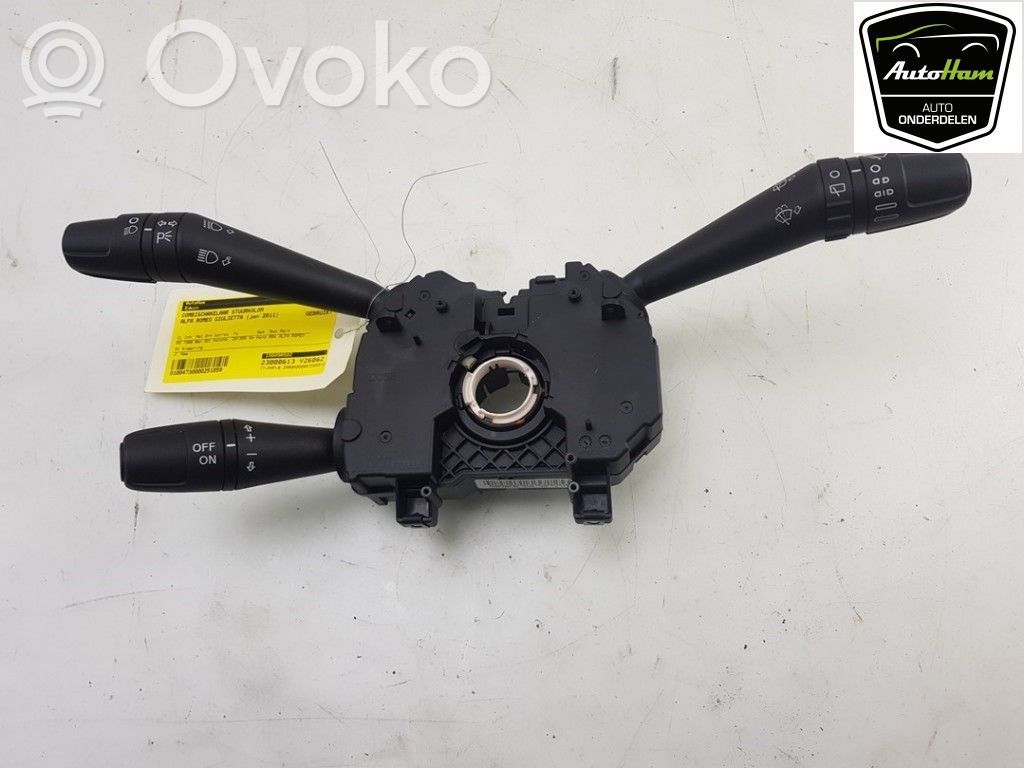 Alfa Romeo Giulietta Przełącznik / Przycisk kierownicy 