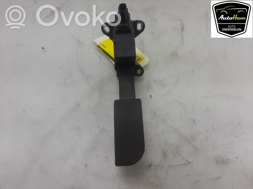 Peugeot 108 Pedal del acelerador 